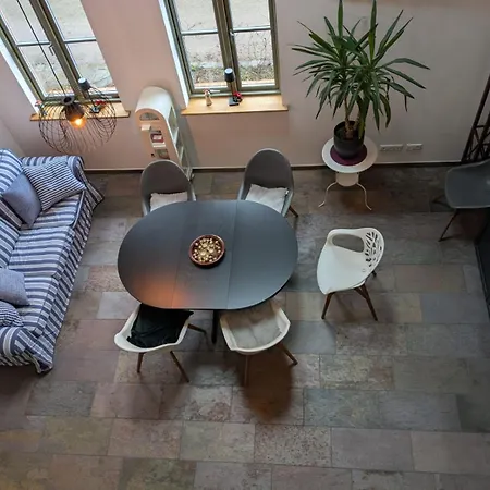 Land-loft 아파트 *